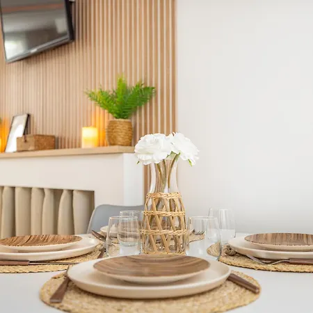 Apartment T2 Renove - Rer A A 12 Min A Pied - Paris 15 Min - 20 Min